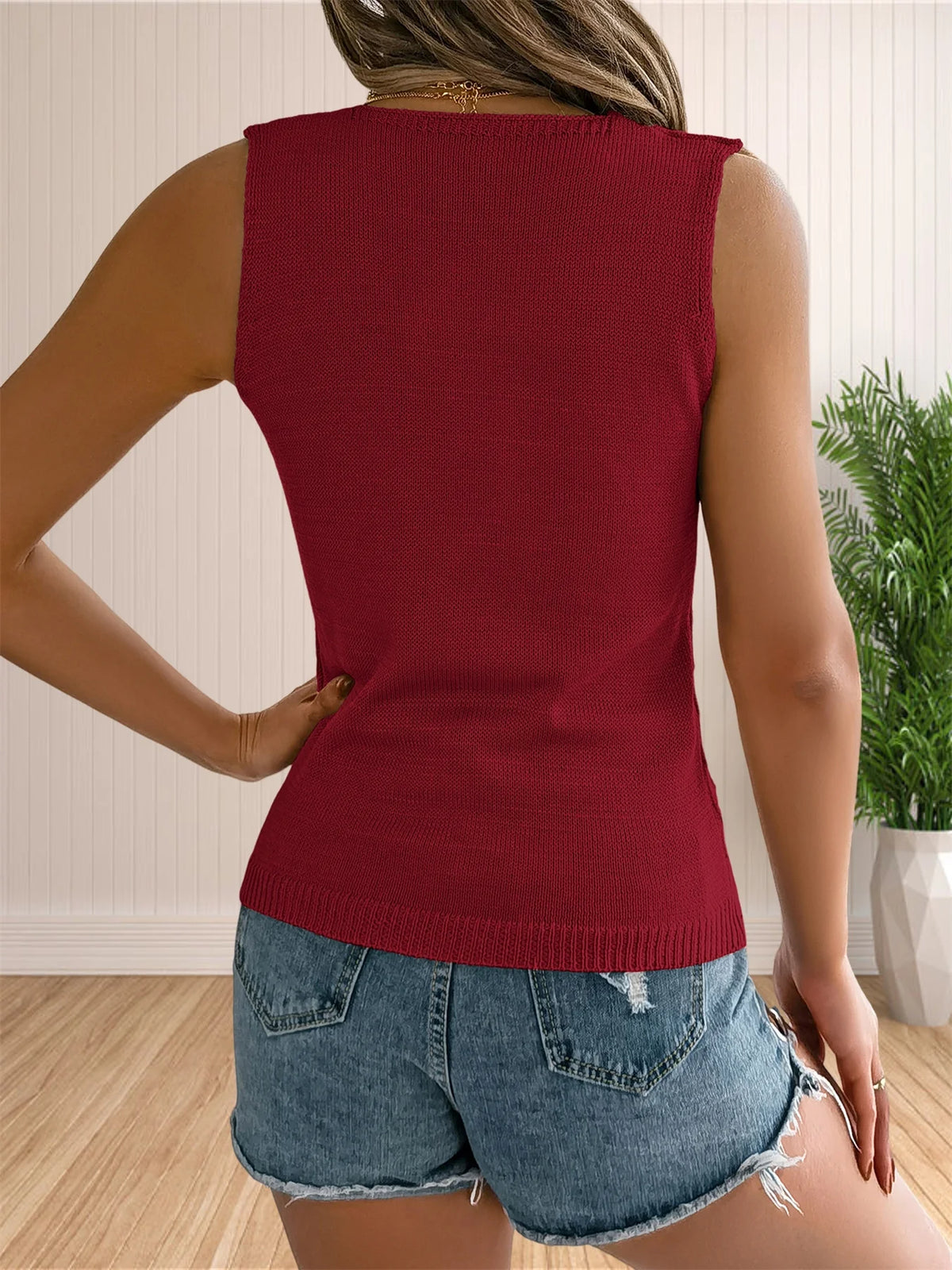 Crochet Tank Tops for Women Fashion 2024 V Neck Sleeveless Sweaters Vest Cropped Summer Lightweight Knit Tops
